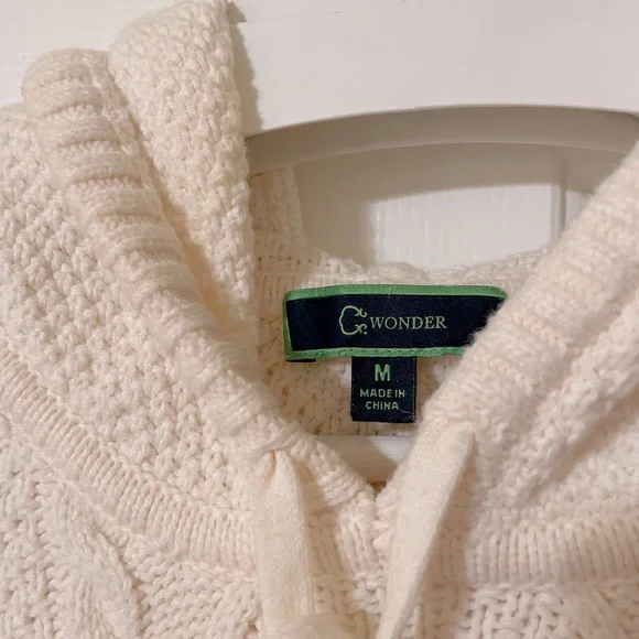 (NLA) Ⓜ️ C. Wonder Ivory Hooded Cable Knit Sweater Size M - Picture 3 of 5